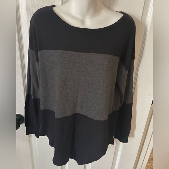 a.n.a A New Approach Lightweight Black / Gray Lightweight Sweater Size PL - Picture 1 of 5